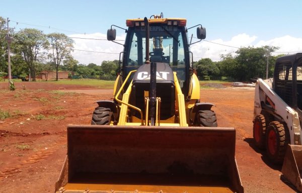 *VENDIDO*Retroescavadeira Caterpillar 416E ano 2014*VENDIDO*